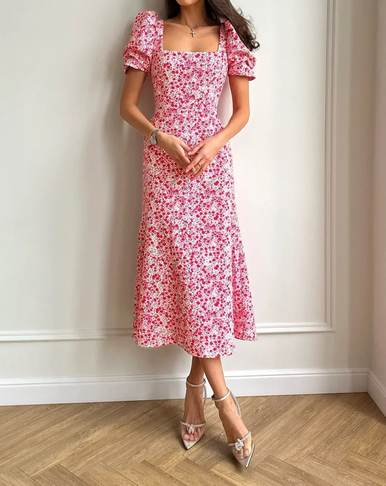 Midi-jurk met witte bloemenprint