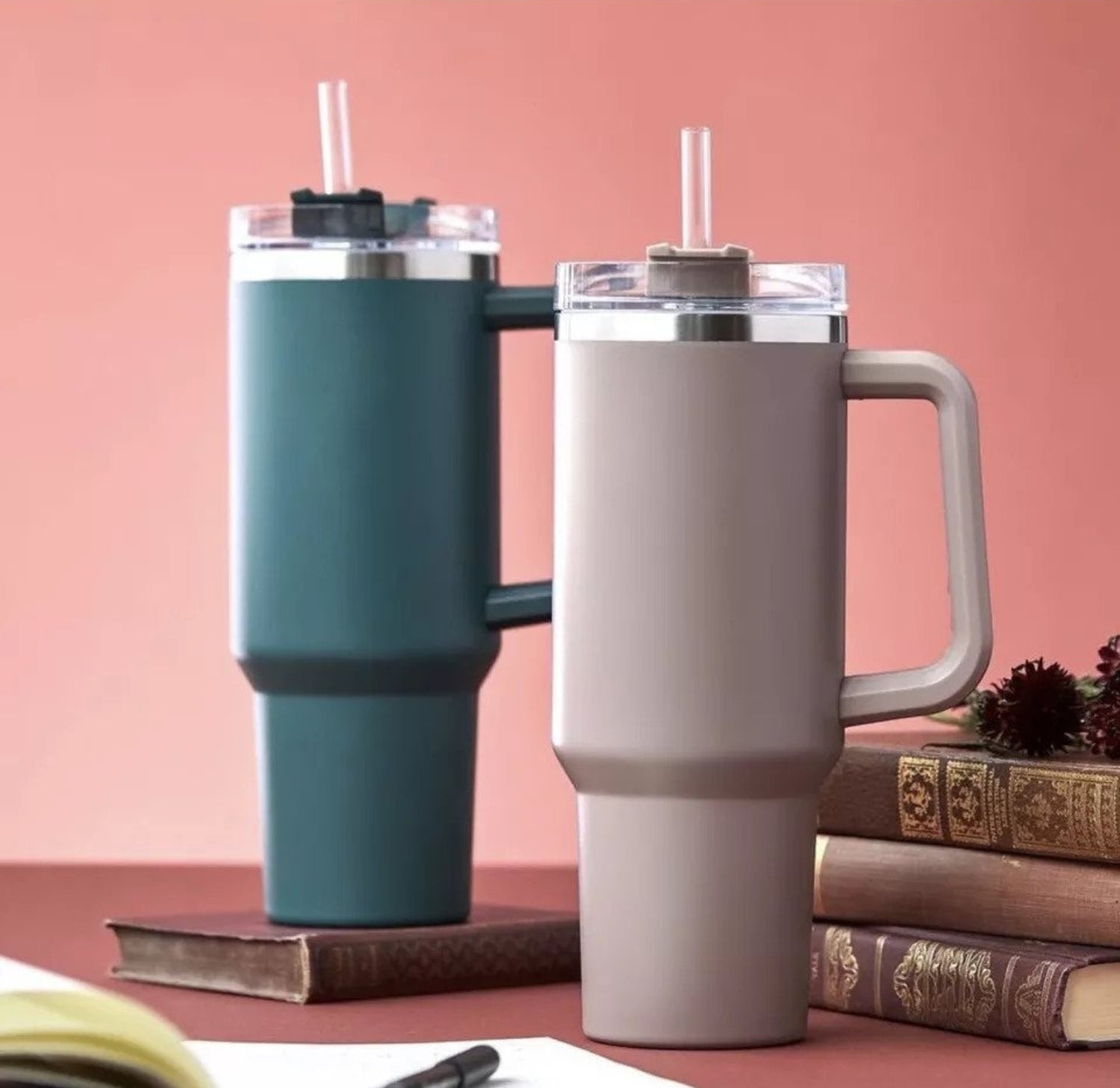 HotCup™ - Mobiele thermobeker met rietje